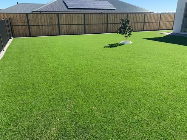 Tips from Artificial Grass Recyclers on Choosing the Best Artificial Turf