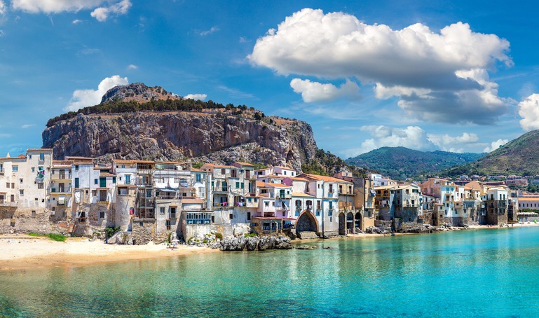 Why Visiting Cefalu Should Be On Your Bucket List