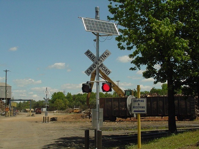 What To Understand About Solar Railroad Crossing Systems