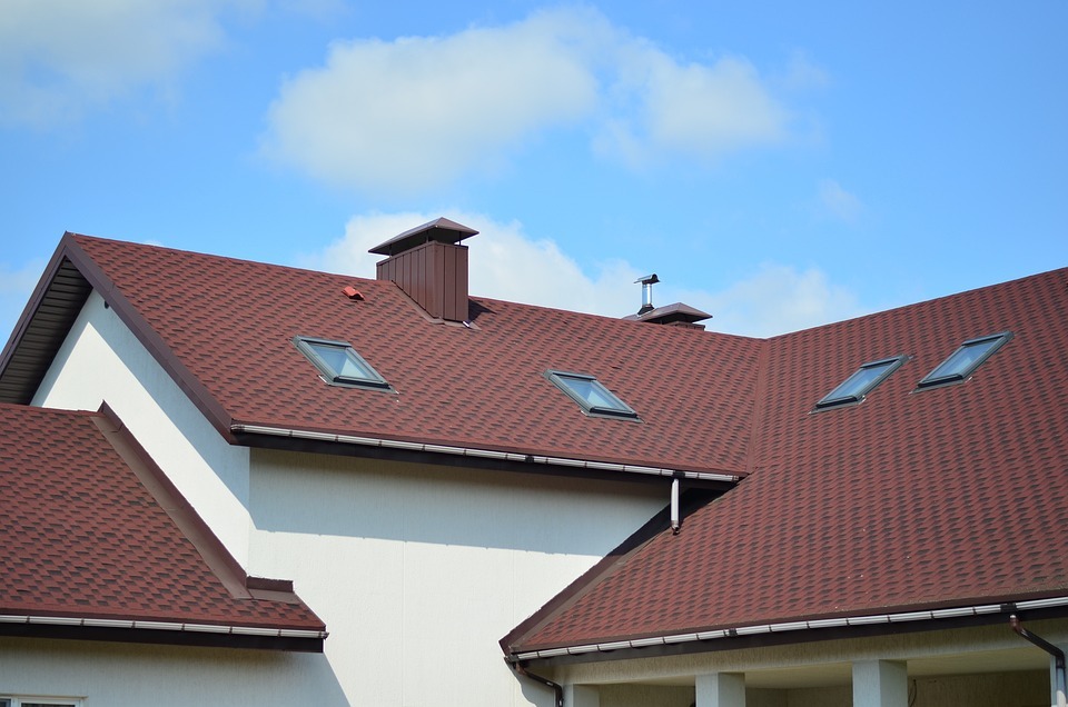 Roofing in Extreme Weather Conditions