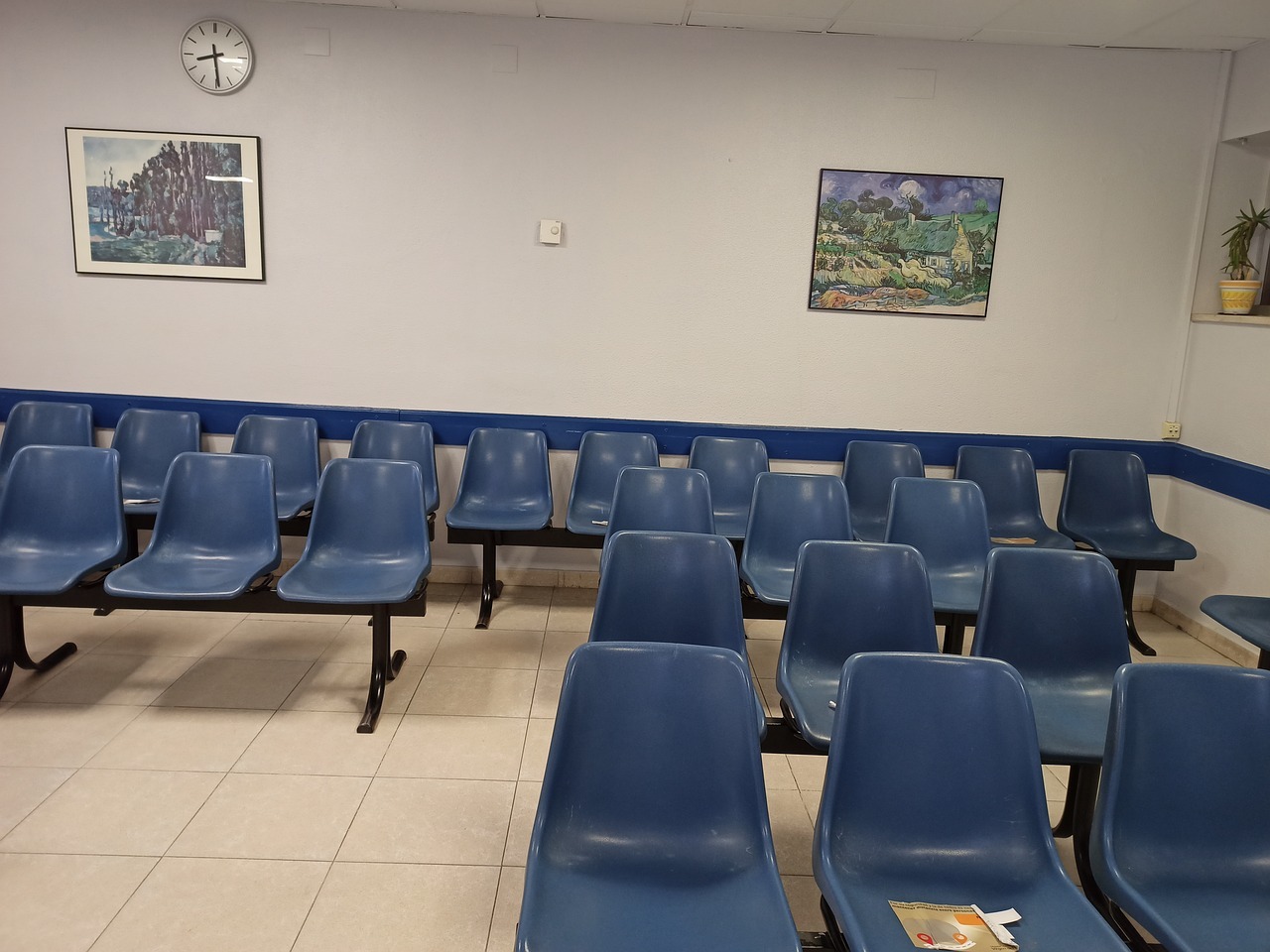How to Keep Patients Happy in a Waiting Room