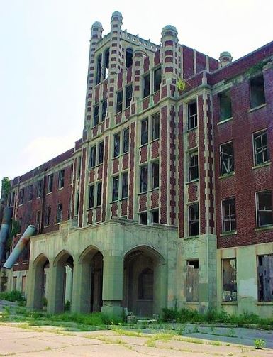 Waverly Hills Sanatorium, maroon in color, big structure