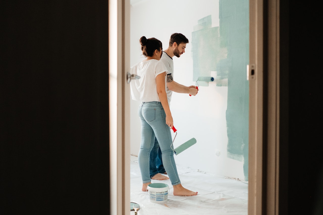 5 Factors to Consider When Hiring a Painting Company