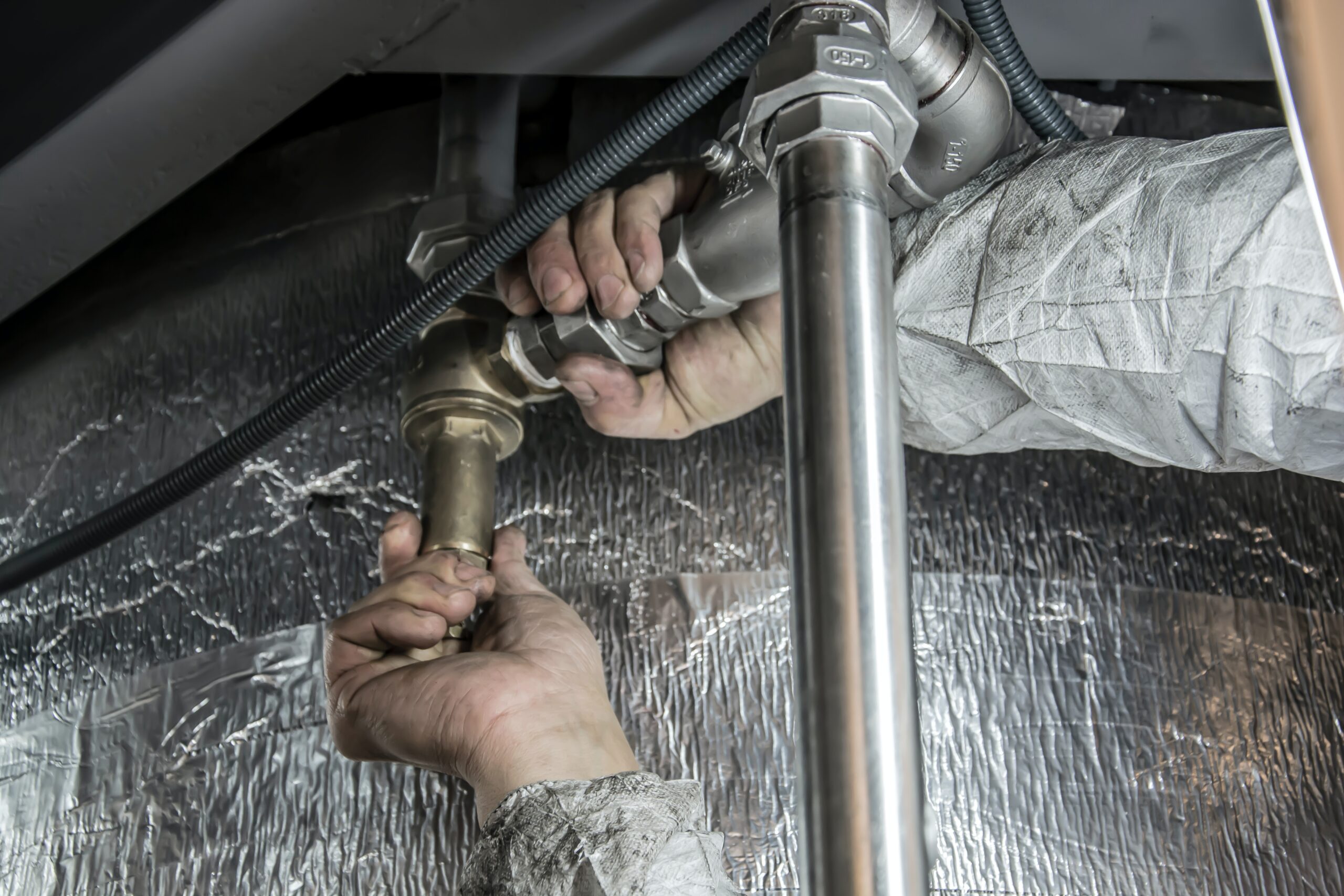 10 Signs You Need To Call A Professional For Plumbing Repair Services