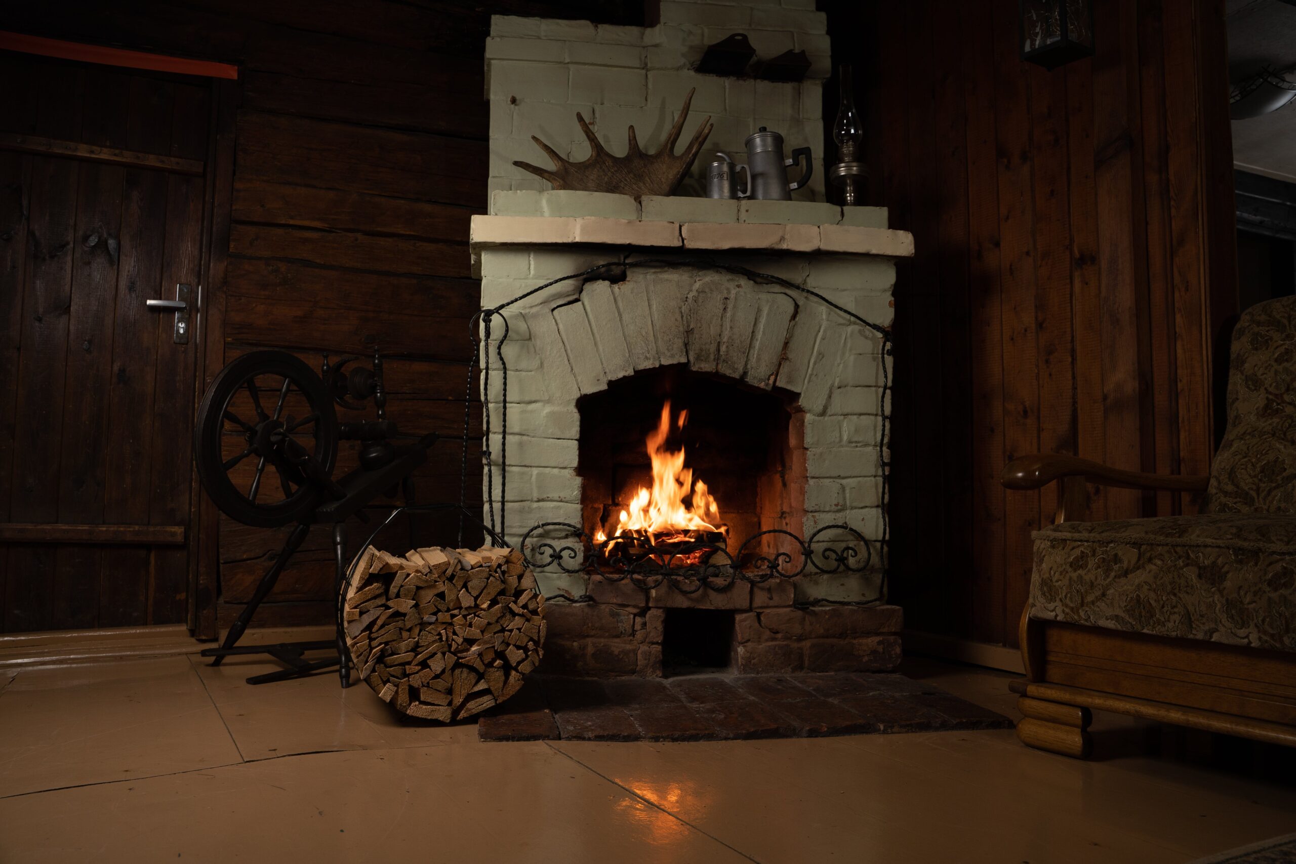 Gas vs Wood Fireplace Which One is For You