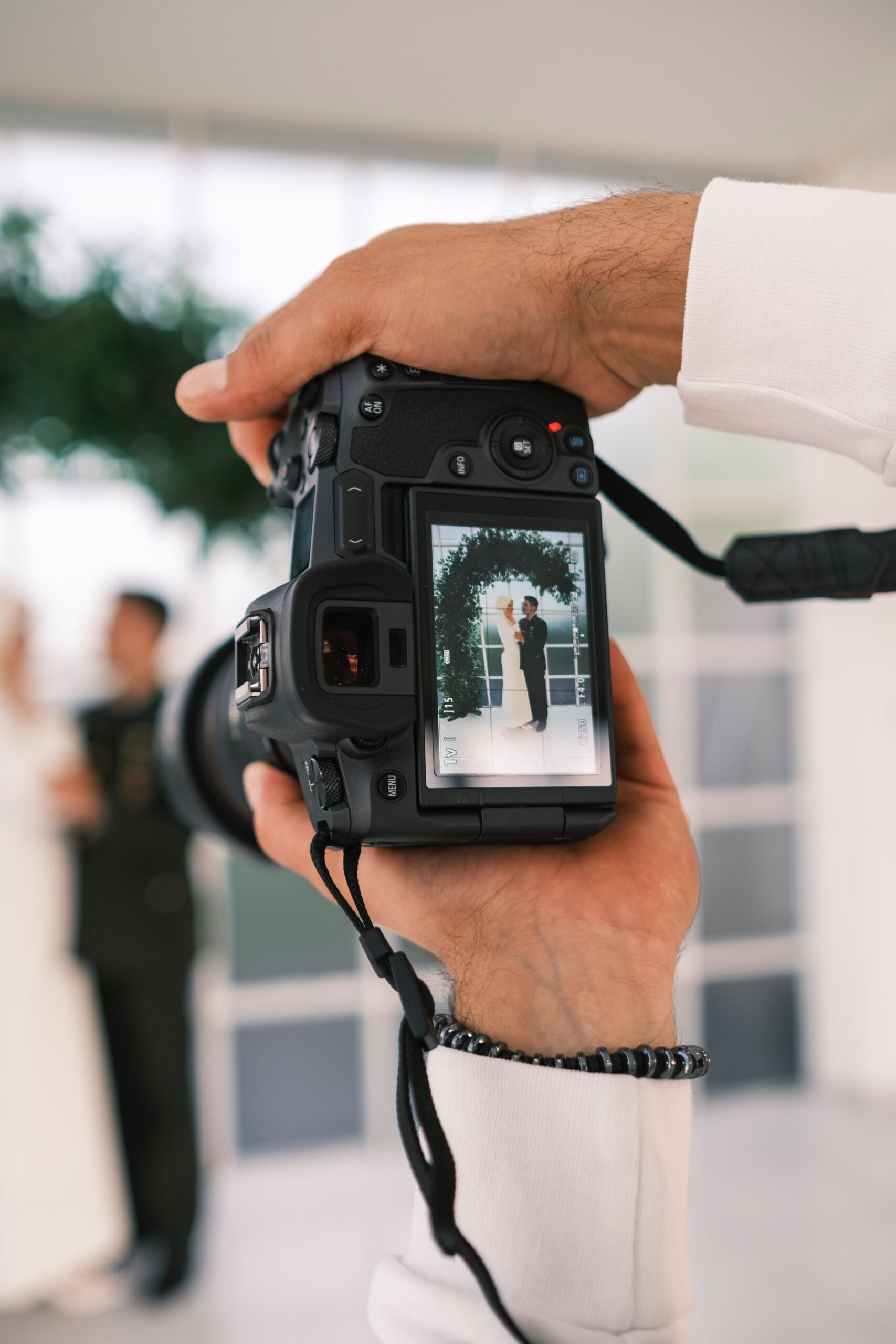 Need a Skilled Wedding Photographer in Las Vegas