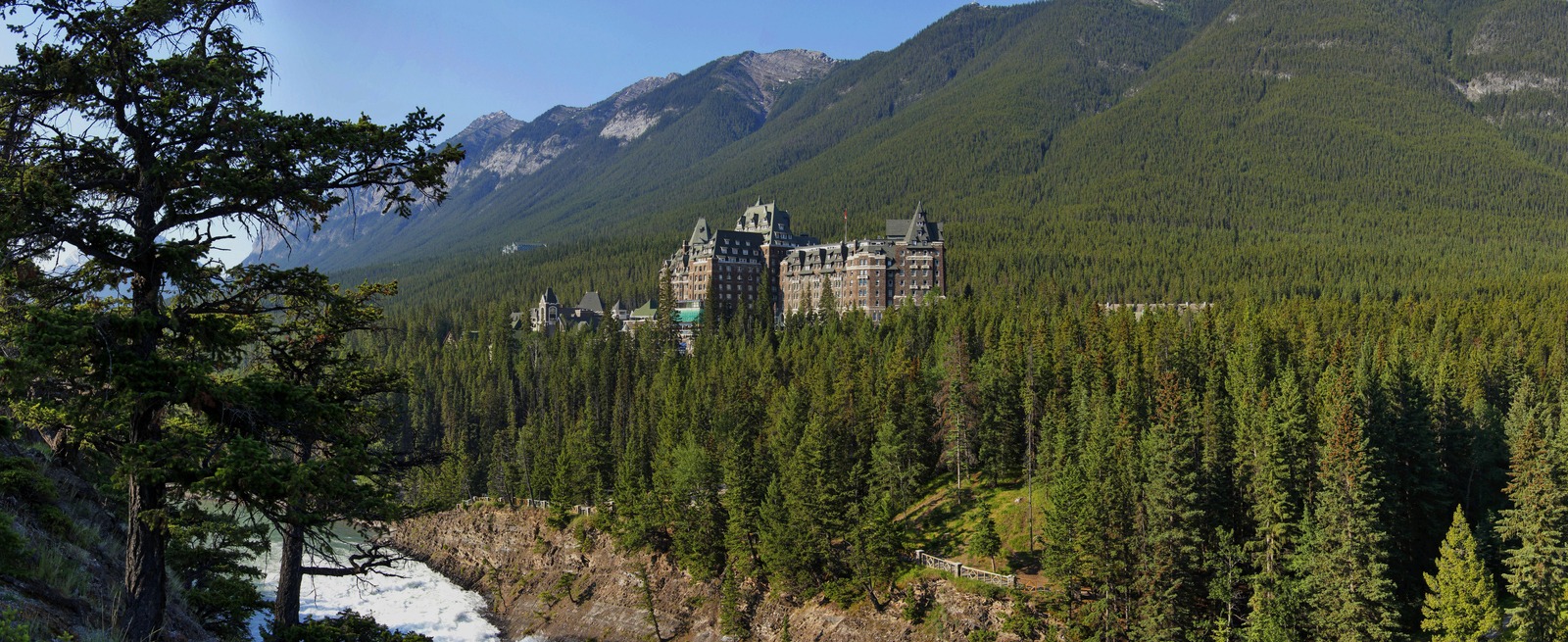 Panorama view of the Banff Springs Hotel with Bow River, Banff National Park
