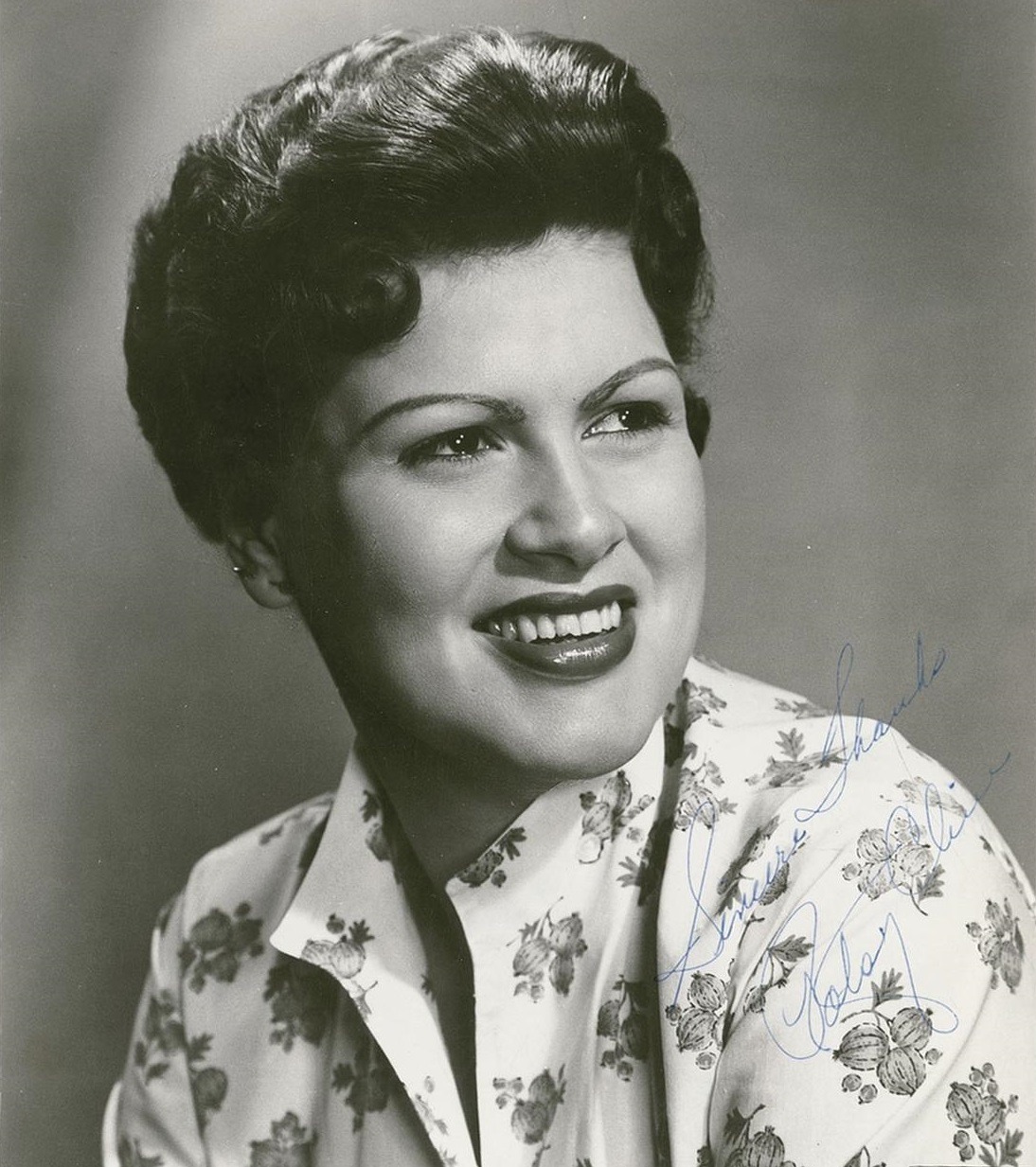 Patsy Cline 1960 publicity portrait
