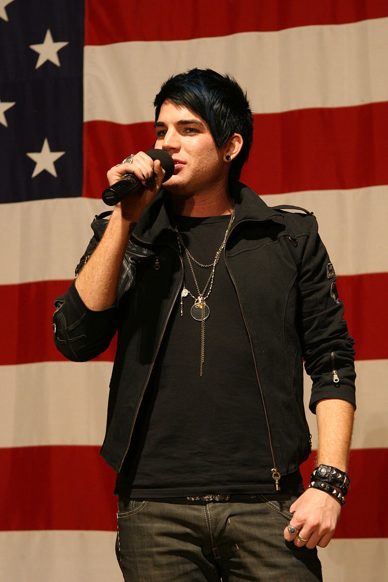 Adam Lambert in 2009