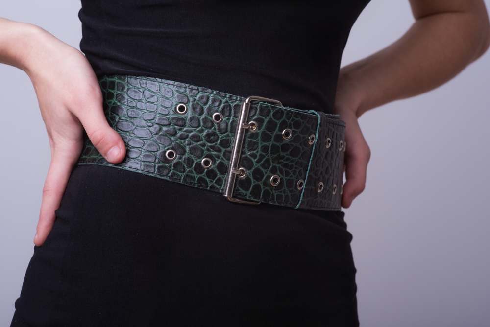 Person wearing a chunky belt