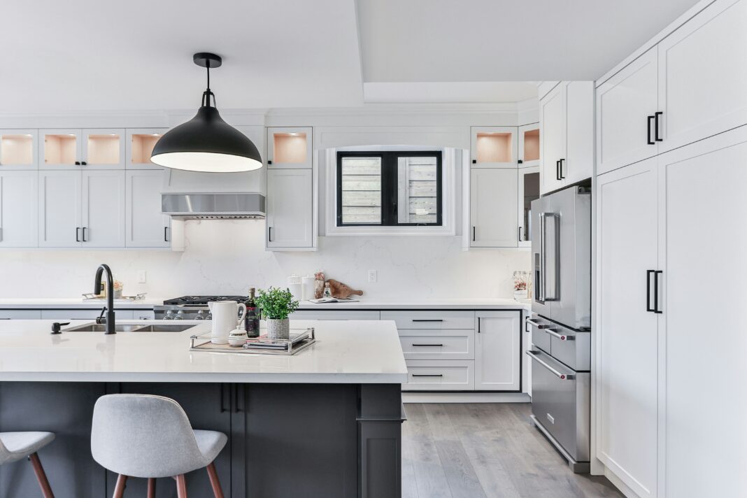 6 Helpful Tips for Homeowners Considering Remodeling Their Kitchen